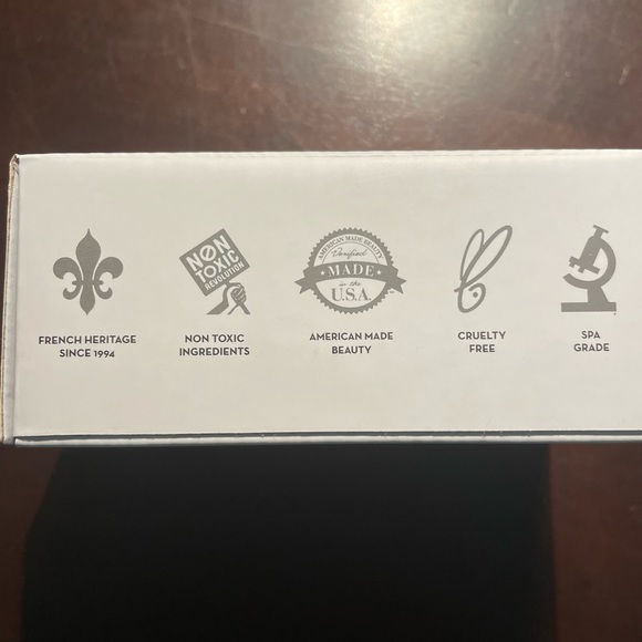 Baby Frioz Mini Facial Massager Ice Globes BNIB. NWT - Picture 5 of 7